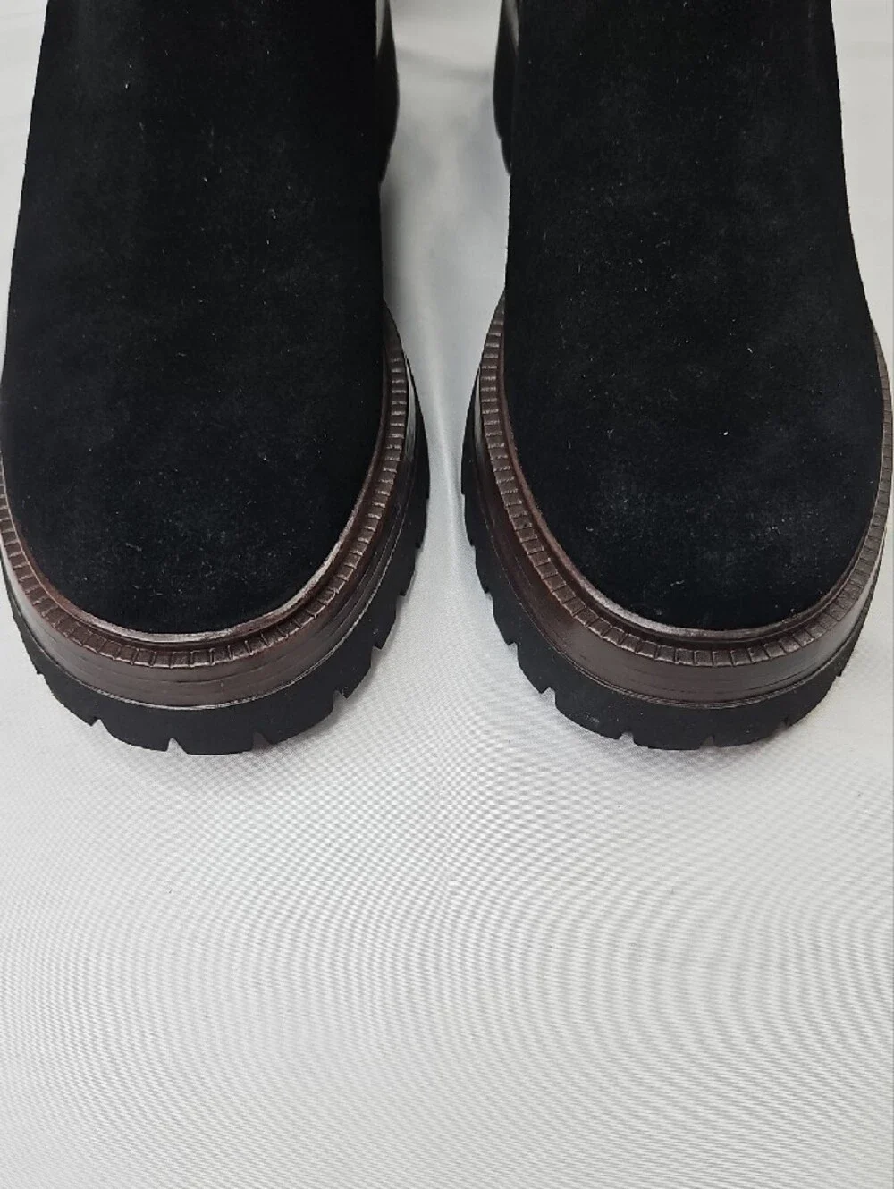 Steve Madden Blitzen Chelsea Black Suede Bootie Size 8.5